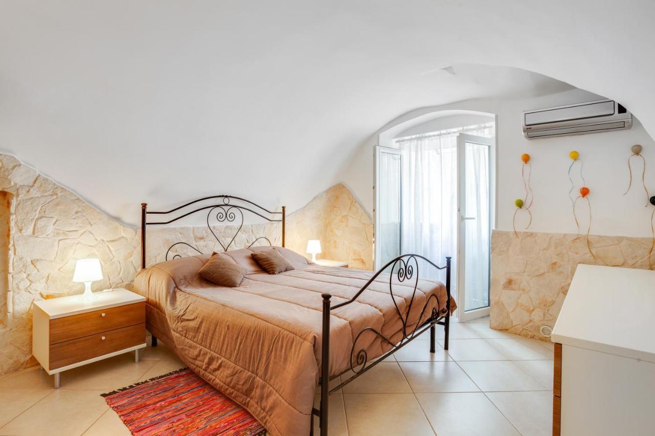 Appartement La Chicca Historic Center Beautiful Flat à Monopoli Extérieur photo