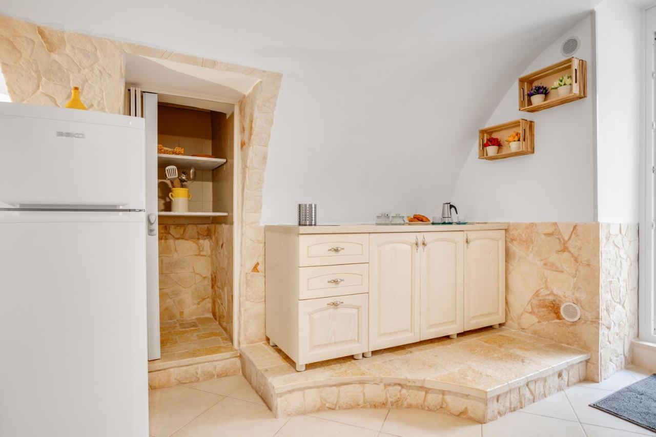 Appartement La Chicca Historic Center Beautiful Flat à Monopoli Extérieur photo
